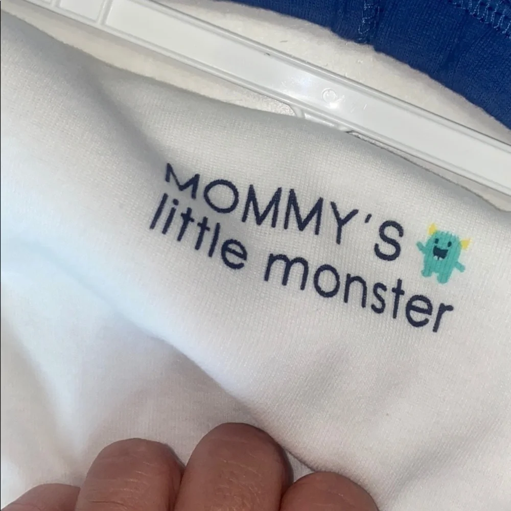 Carter’s blue outfit size 12M